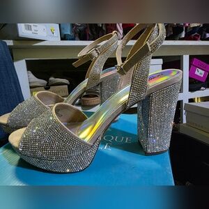 Elegant Gold Women's Heels